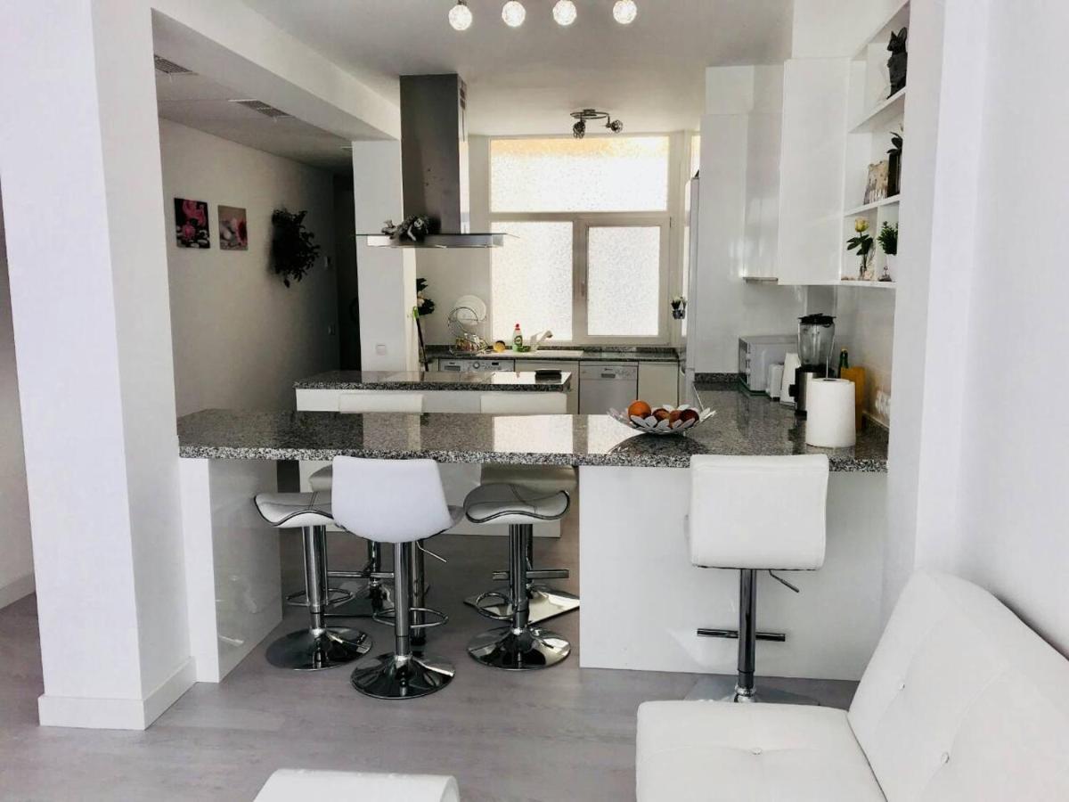 Apartamento Castillo Santa Barbara Alicante Bagian luar foto